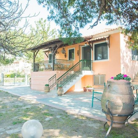 Villa Pefka Никити Экстерьер фото
